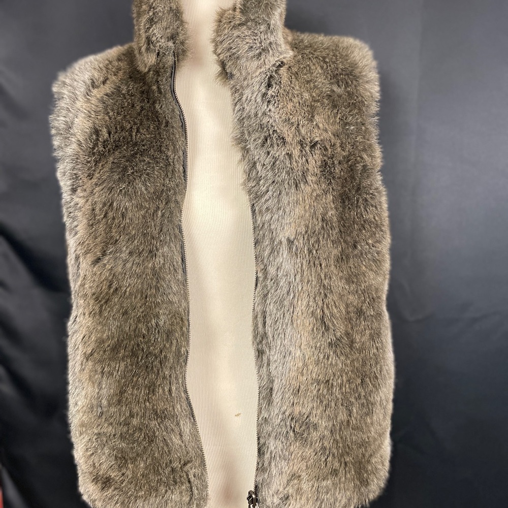 Ladies faux fur reversible vest